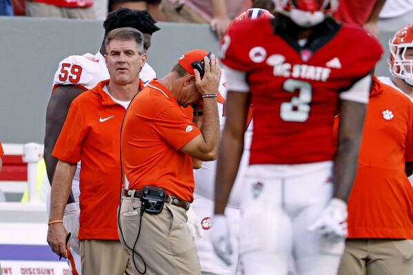 Breaking: Clemson tigers head Coach Dabo Swinney Decision to Leave……