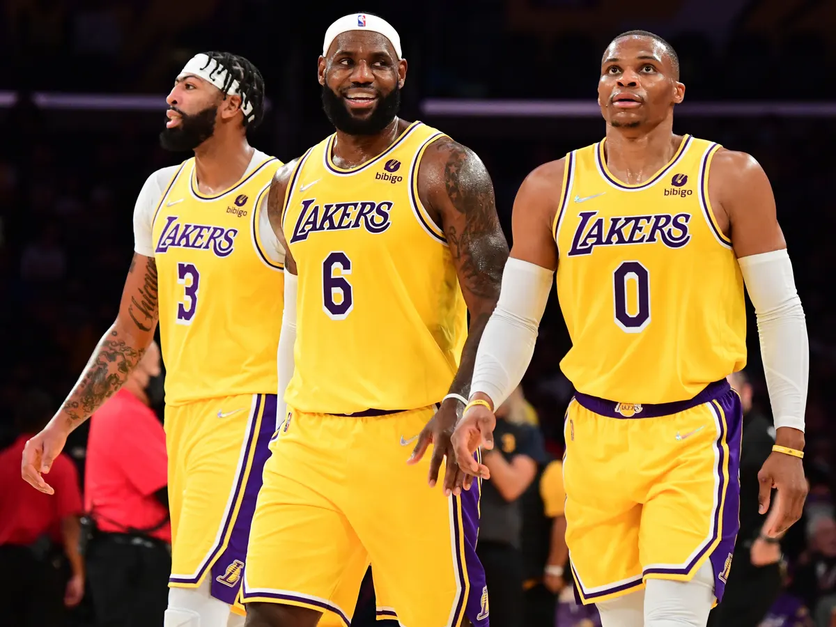 Sad News: Check out the names of the Los Angeles Lakers players who died in a plane crash today after…