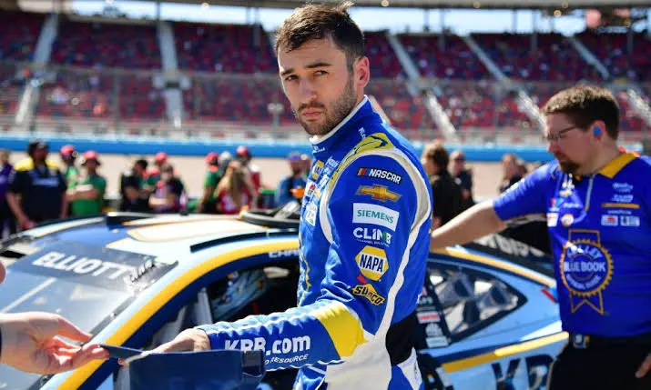 Breaking News: Chase Elliott just summitted his resignation letter to the management…..