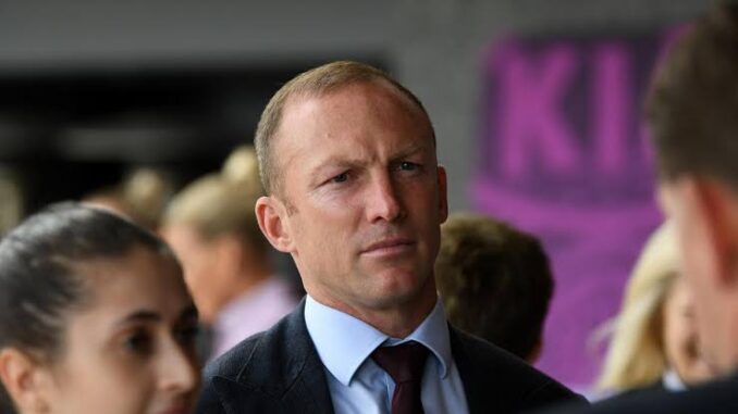 Breaking News: fans rejoice as Darren Lockyer has become the Brisbane broncos head coach to take over 2025…