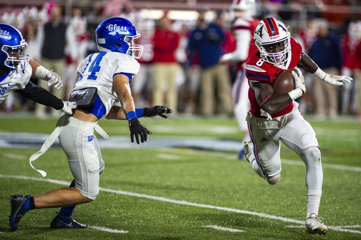 BREAKING:6 foot-4,363 pound Four-Star RB Gideon Davidson has Flipped his Commitment from Clemson to Tennessee, he tells….Read More
