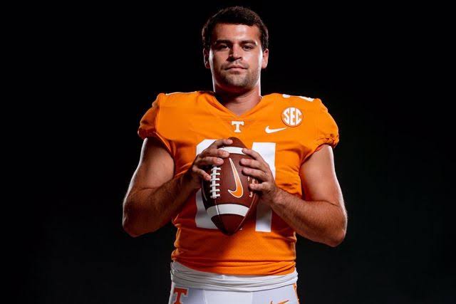 BREAKING : Michigan football has made a big move, adding talented quarterback Navy Shuler from Tennessee.