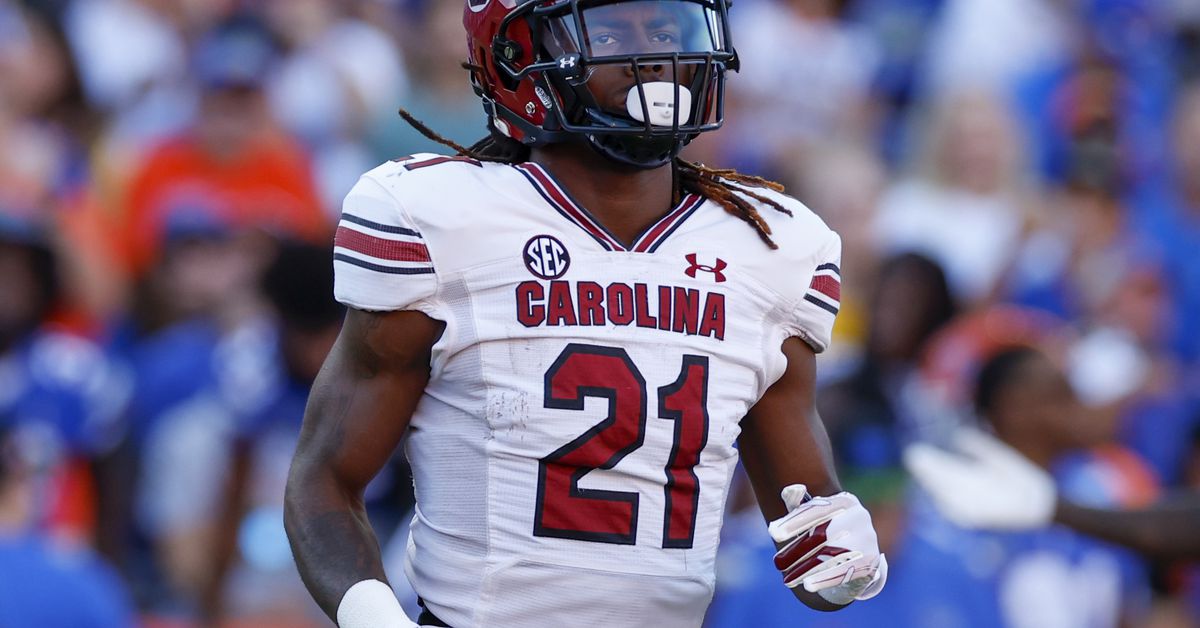 UNEXPECTED NEWS : Thank You All for Everything, But It’s Time to Move On: Two Running Back Officially Announce Departure from  Gamecocks forever Football as a Result of Poor…. See more