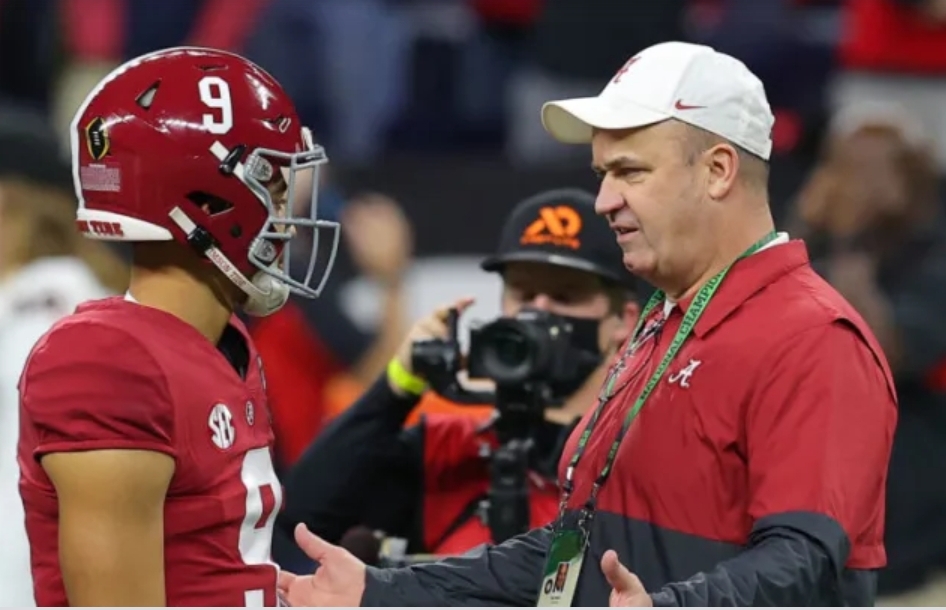 “Alabama Crimson Tide Hit with Shocking Scandal: Top Players and Coaching Staff Allegedly Involved in Major Controversy, Leaving Fans and Experts Stunned!”
