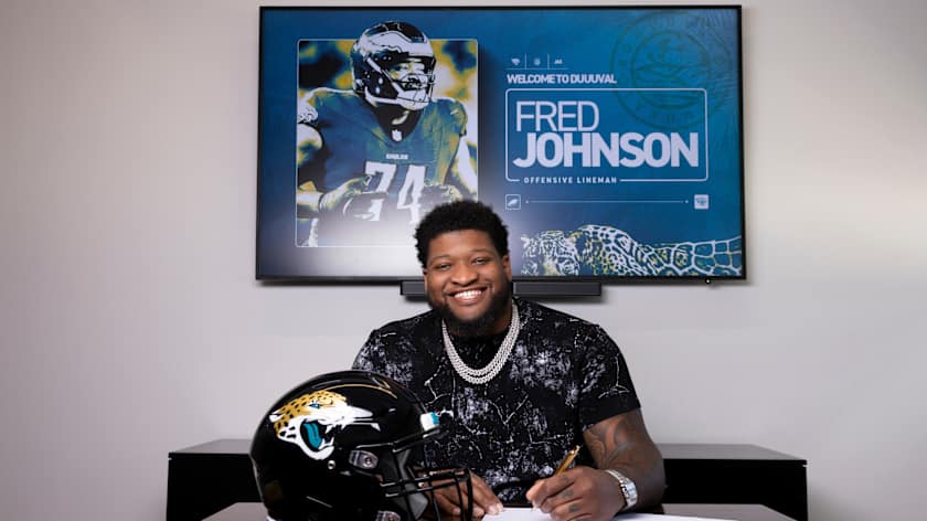 JACKSONVILLE – The Jacksonville Jaguars have signed OL Fred Johnson, the team announced today.
