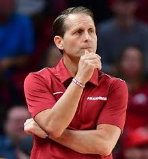 BREAKING: Arkansas Razorbacks Head Coach Submits Shocking Resignation Letter to Athletic Director, Citing Desire to Pursue Career as Professional Line Dancer