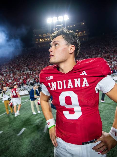 Exclusive News:Indiana hoosier quarterback Kurtis Rourke Has Announced His 10-Year Contract Extension With Indiana hoosier….Read more 