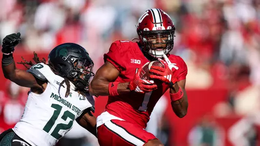 I’M LEAVING” Hoosiers WR Donaven McCulley accepted $34 million contract to depart from Indiana…