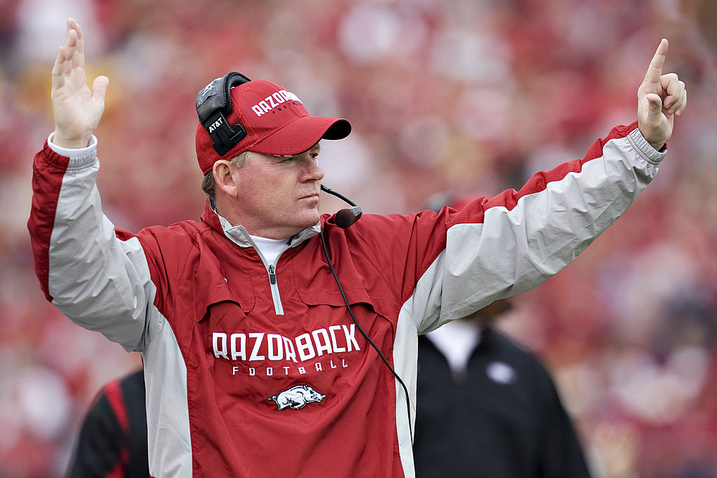 Bobby Petrino’s Secret Deal to Return to Arkansas Revealed: How the Former Razorback Head Coach Quietly Negotiated His Way Back to the Helm in 2025