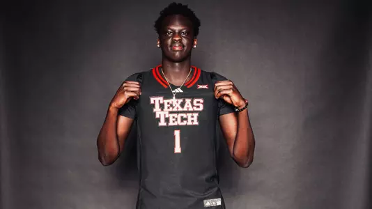 Arkansas 5-Star Commit Stuns College Football World with Decision to Flip and Join Texas Tech Red Raiders……