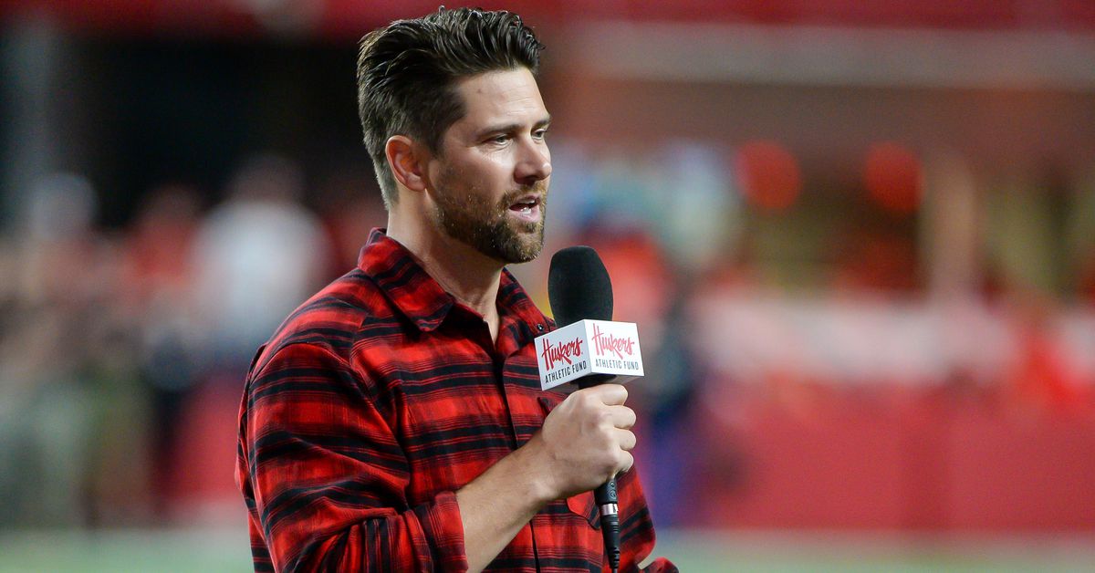 Eric Crouch, Former Nebraska cornhusks Football Quarterback, Appointed as New Athletic Director, Marking a Historic Transition in cornhusks Athletics Leadership… Read more