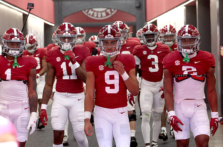In a groundbreaking announcement that has sent shockwaves through the world of collegiate athletics, the Alabama crimson Football Program has been officially recognized as the world’s best and most unified athletic program, a distinction conferred jointly by ESPN, Netflix, and Guinness World……. Full Details.h