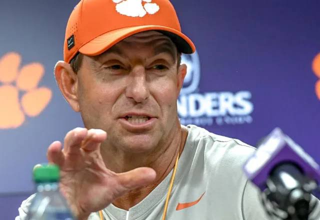 BREAKING: Clemson Tigers Football Head Coach Dabo Swinney Announces the Departure of 5-Star WR as He Flip Commitment to the… Read more