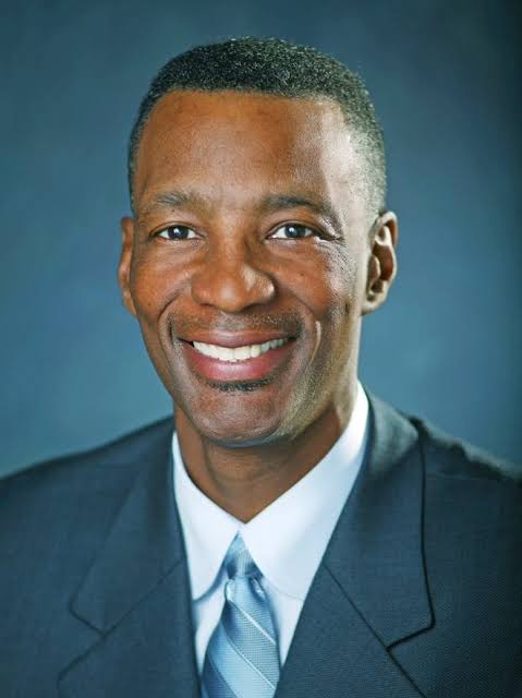 FOX Report: Historical moves as Former Basketball Legend Greg Kelser Donates entire $12.2 Million to for New Basketball Court Project, Says Michigan State Pride Lives Within Him Wherever He Goes, Committed to Supporting the Future of Michigan State Spartans basketball with…Full Details.    