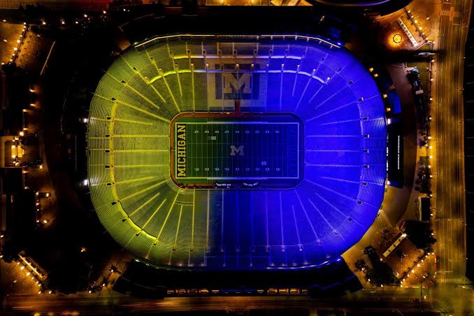 BREAKING NEWS: Go Blue Unveil State-of-the-Art, $1.3 Billion Renovation to Darrell K Royal Michigan Memorial Stadium, Redefining College Football’s Standard with Cutting-Edge Technology, Luxury Suites, and Expanded Seating for a World-Class Fan Experience…See more….